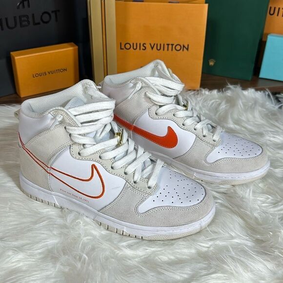 Nike Dunk High SE - White/Orange - Picture 1 of 9